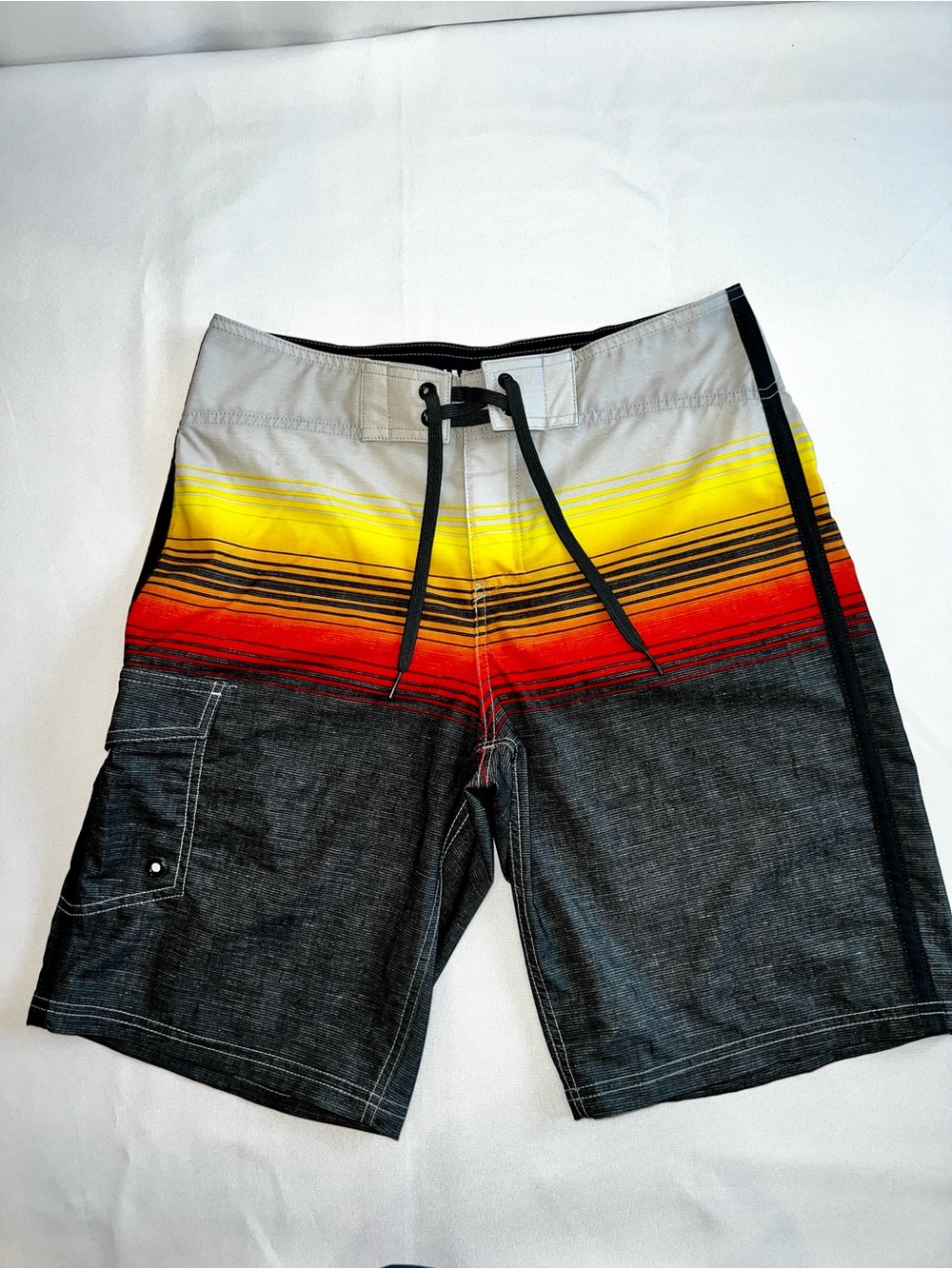 Mossimo Supply Co. Size 32 Men's Board Shorts Gray Stripe Swim Shorts
